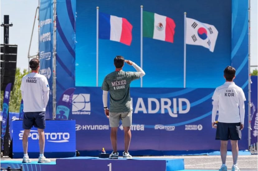 quiquegaray's tweet image. En el #TourOfAustria
Y Madrid con el #ArcheryWorldCup
Se trata del ciclista Isaac del Toro y el arquero Matias Grande, atletas mexicanos de clase mundial, que se coronaron hoy.
Isaac: Campeón Tour de Austria
Matias: Campeón Copa Mundial Madrid
Bandera mexicana a todo lo alto.