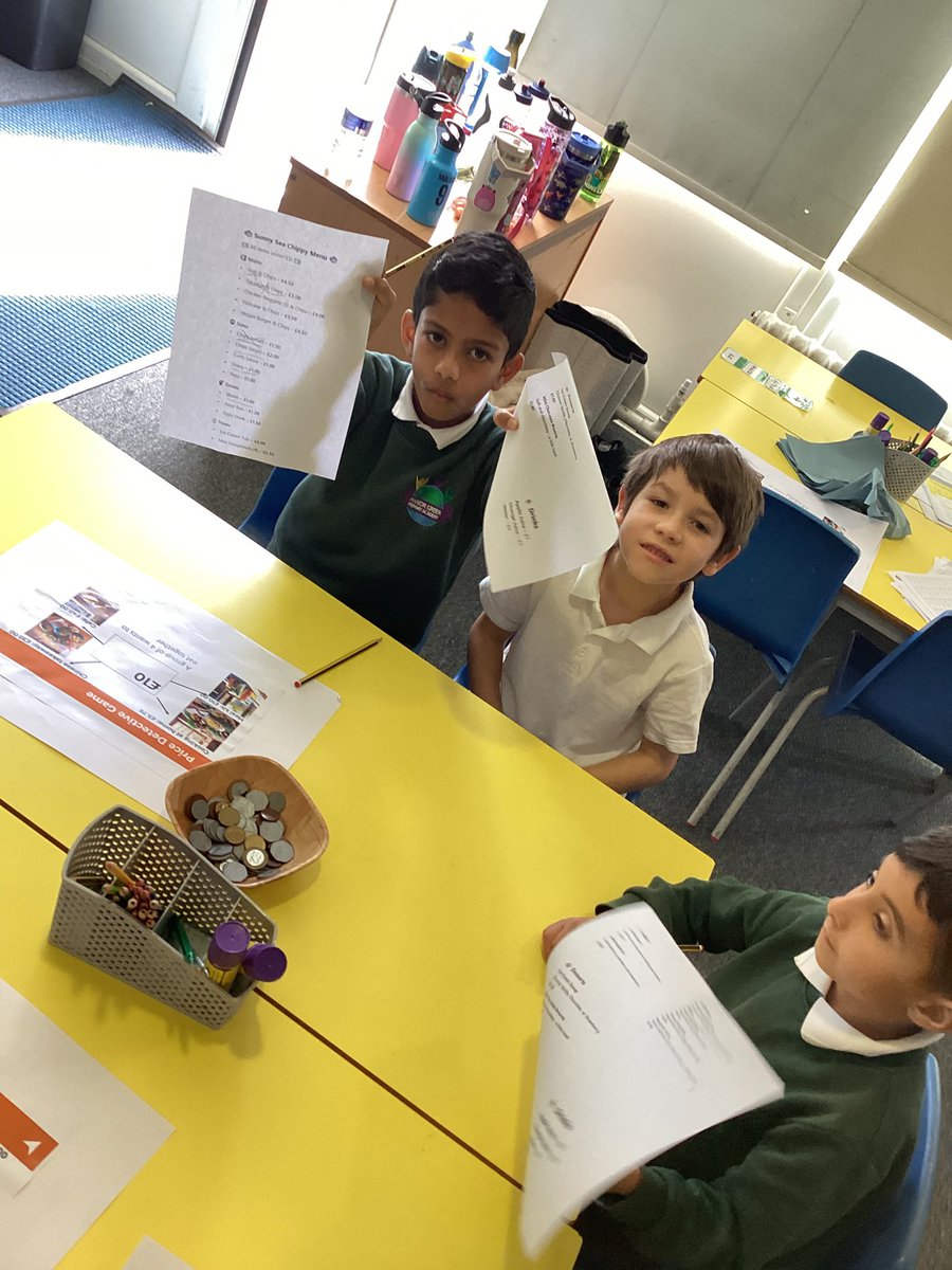 #MyMoneyWeek <a href="/TeamManorGreen/">Manor Green Primary #ReadyRespectfulSafe</a>