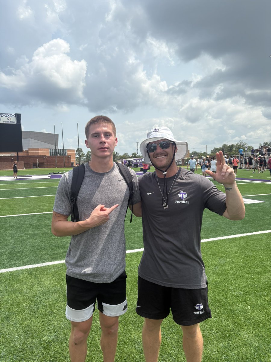BenReed_5's tweet image. Enjoyed getting to compete @TarletonFB. Thank you @CoachTateW and @CoachHucks for taking the time to connect.
@VRFBRecruiting @vrhsfootball @CoachFambrough @MattGarver04 @tbyerly64 @coachtraxler @CoachRCThompson @CoachCecilJ @CoachHardyTexas