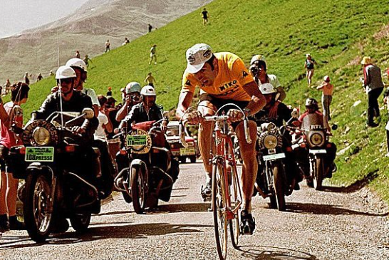 Pedal Vintage (@pedalvintage) on Twitter photo En el próximo Podcast🎙️, <a href="/gzlz11/">Miguel González</a> nos traerá al gran Filabres para hablar del final de un reinado: Tour de Francia 1975. Podéis dejar comentarios y preguntas, gracias: En el próximo Podcast🎙️, <a href="/gzlz11/">Miguel González</a> nos traerá al gran Filabres para hablar del final de un reinado: Tour de Francia 1975. Podéis dejar comentarios y preguntas, gracias: