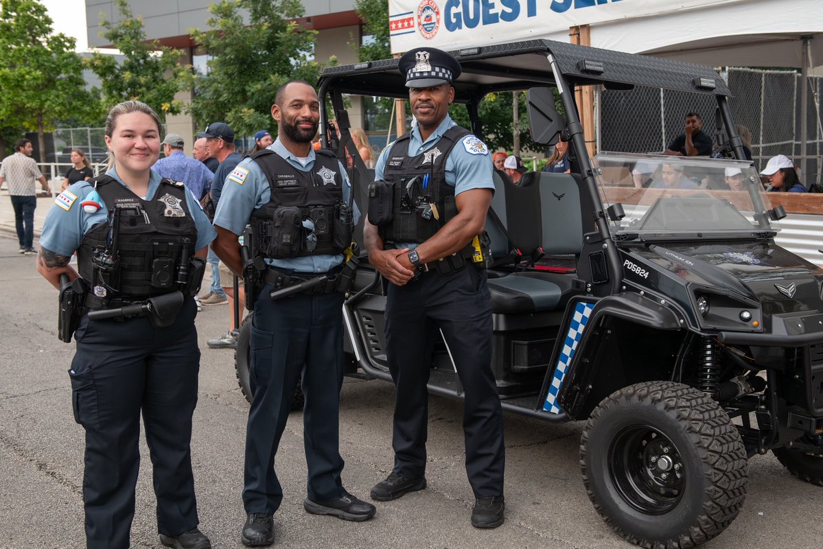 Chicago_Police's tweet image. Our Chicago Police Department officers are on hand this weekend at the Windy City Smokeout to protect all attendees. We ask everyone attending to enjoy the festival safely and responsibly. If you need emergency assistance, notify a nearby officer or call 911.