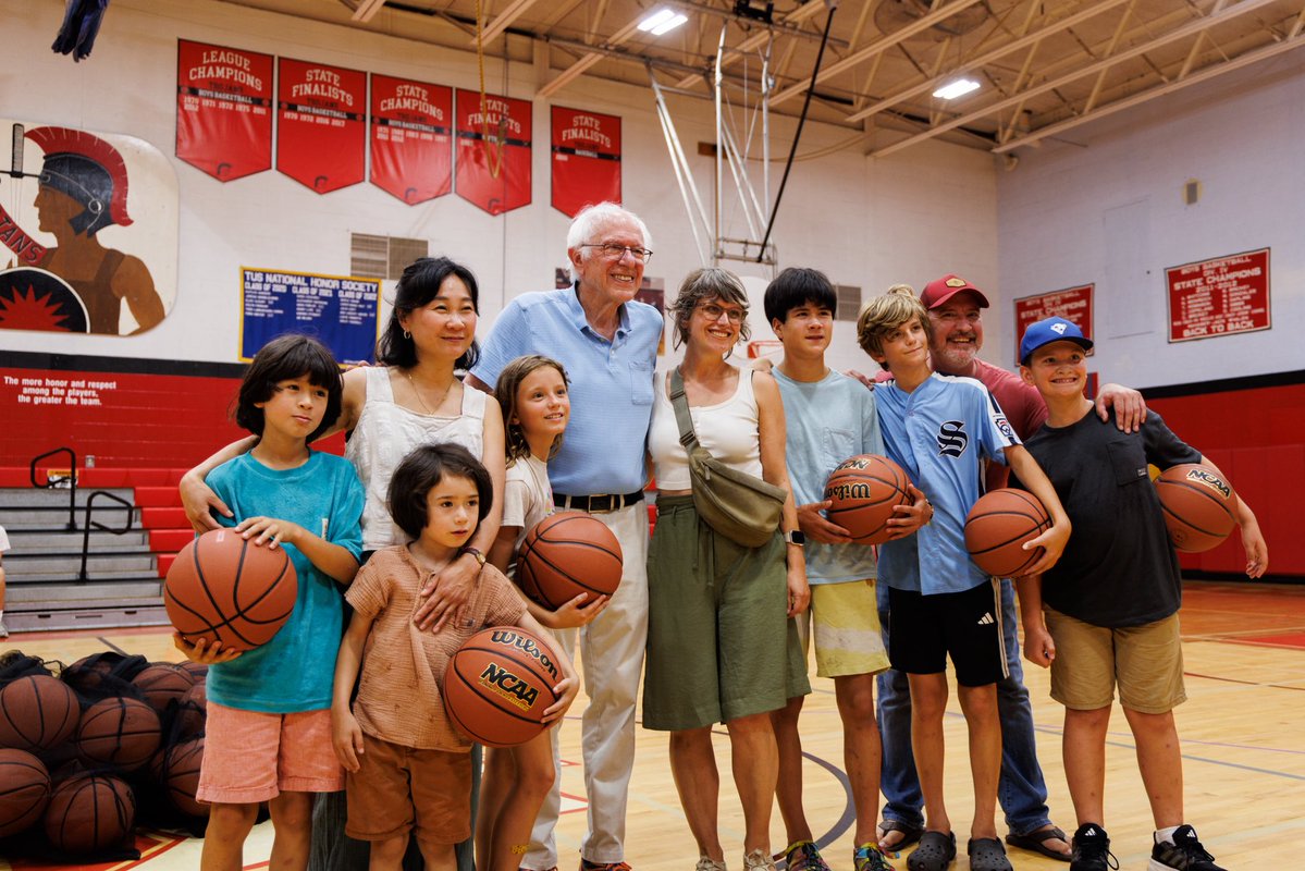 BernieSanders's tweet image. In Vermont and across the country we’ve got to rebuild our sense of community and bring people together.
Yesterday, in Marshfield, we held our 12th Vermont foul shooting contest for kids of all ages and gave out 90 free basketballs.
Everyone had a great time — especially me.