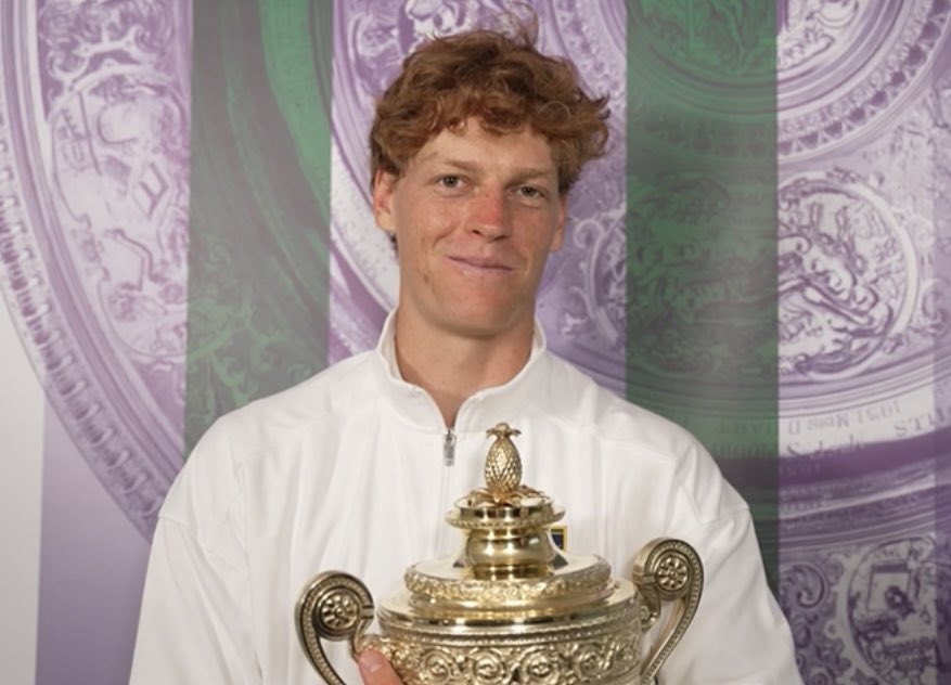 ‘sono contentissimo di essere italiano, sono contento di star rappresentando l’italia sto cercando di fare del mio meglio’ ti amo😭😭