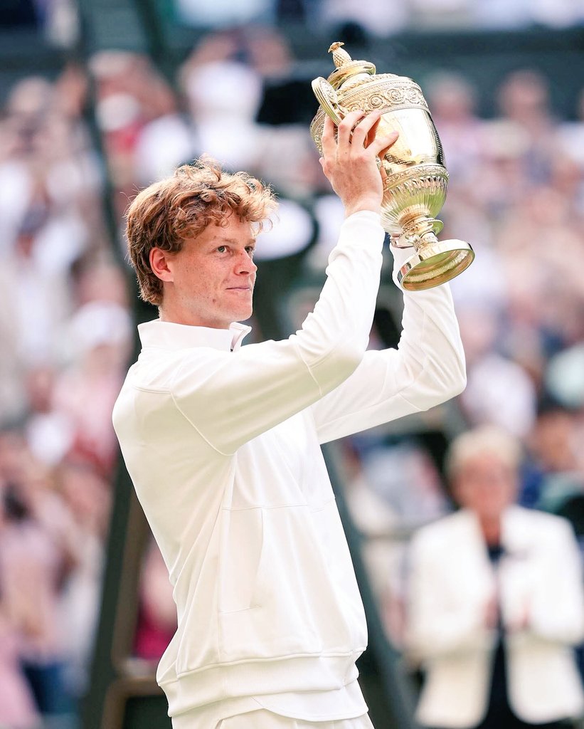 SINNER LEGGENDA: PRIMO ITALIANO A VINCERE
WIMBLEDON!!!
CHE DIRE... GRANDIOSO IN TUTTO!🏆❤️🎉
#sinneralcaraz  #WimbledonFinal #campione #Jannik #sinner #Tennis #Italia #JannikSinner