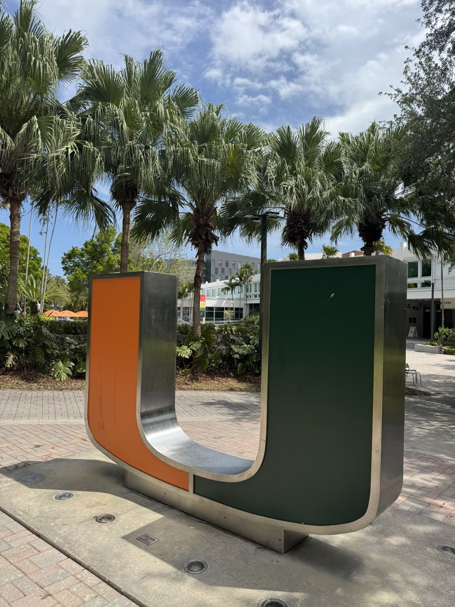 RobertRoselli's tweet photo. Quick career update — Next stop: The U 🟠🟢 🙌🌴 | @MiamiHurricanes 

What a journey it’s been with @FAUAthletics. When I moved to Florida 4 years ago, I could have never even dreamed of what the experience would hold. The moments, the blessings, the relationships, and so much more. 

Thank you to everyone at @FloridaAtlantic who made the experience one of the greatest of my life! I’ll always be a fan of the Owls!