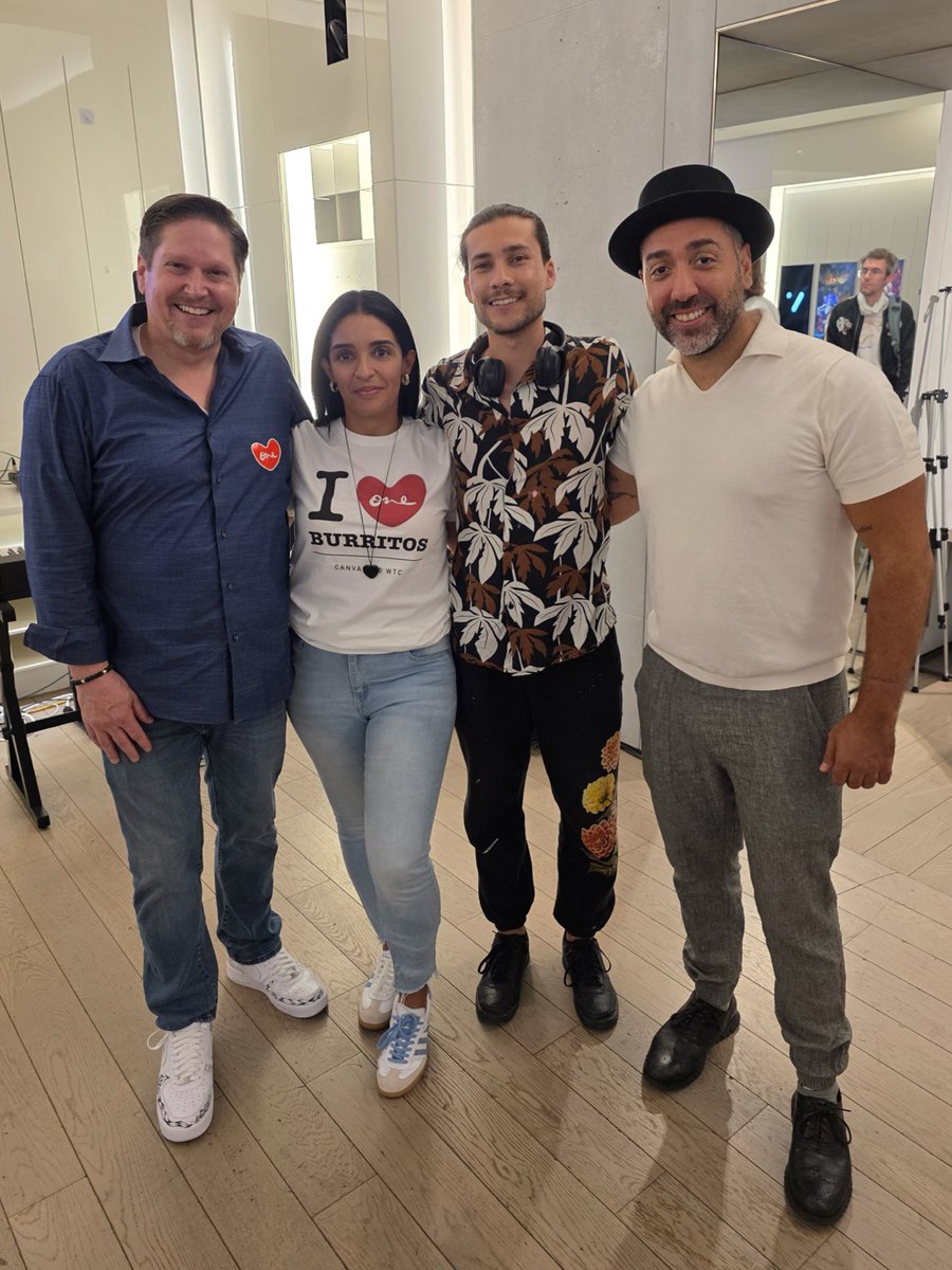 Happy 2 Year Anniversary One Love ❤️ 

<a href="/Chazwesley99/">ᴄʜᴀᴢ | ᴏɴᴇʟᴏᴠᴇᴅᴀᴏ</a> <a href="/Jeni_Pepen/">Jenifer | ONELOVE</a> <a href="/lukoart_/">ʟᴜᴋᴏ🌴ᴏɴᴇʟᴏᴠᴇᴅᴀᴏ</a> <a href="/_sarkism/">SARKIS</a> 

Art is Love
El Arte De Vivir