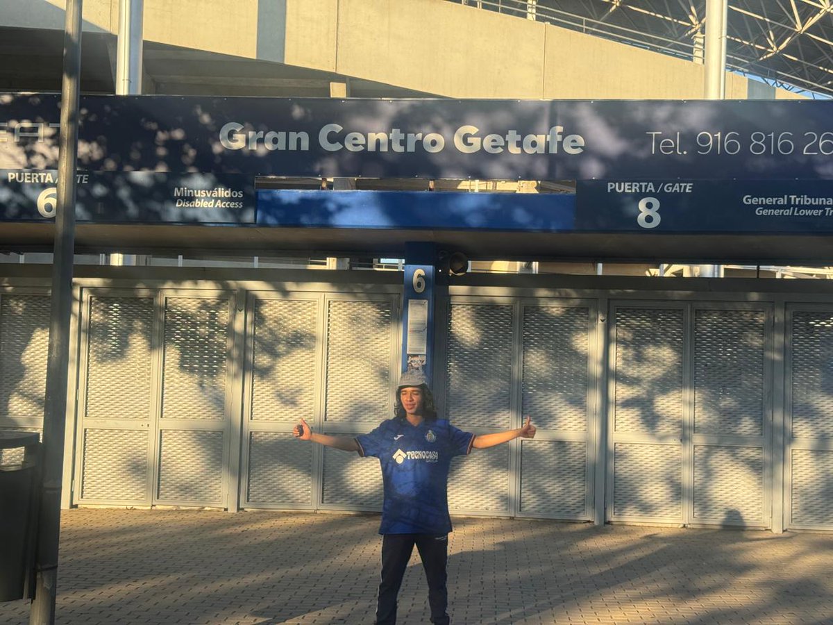 Getafe_Col's tweet image. 🌟Un sueño hecho realidad🌟💙
@GetafeCF
+8000 kilómetros para conocer el estadio donde juegan mis ídolos 

⏬
