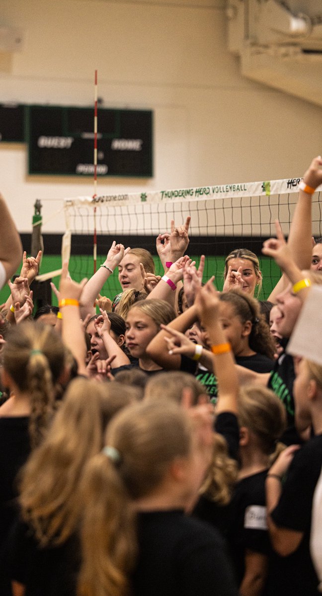 HerdVolleyball's tweet image. Recap of camp this week 🔁
A great time learning and polishing up skills!
Up next:
- Serve and Pass Clinic starting tomorrow!
- Hitter & Setter Clinic 7/15
- Elite Camp 7/19-20
-Team Camp 7/25-26
Sign Up Here 🔗: bit.ly/3GnHlvK