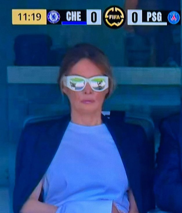 Melania Trump così in versione fammi andare via