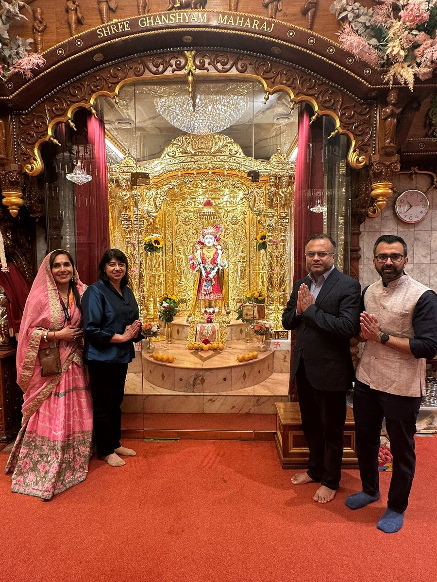 SeemaMalhotra1's tweet image. Thank you to the Trustees for the invitation to join and share our very best wishes on the special occasion of Shree Swaminarayan Temple’s 50th Anniversary.
It was an honour to be with you today, and to also see how celebrations have been underpinned by the efforts of over a…