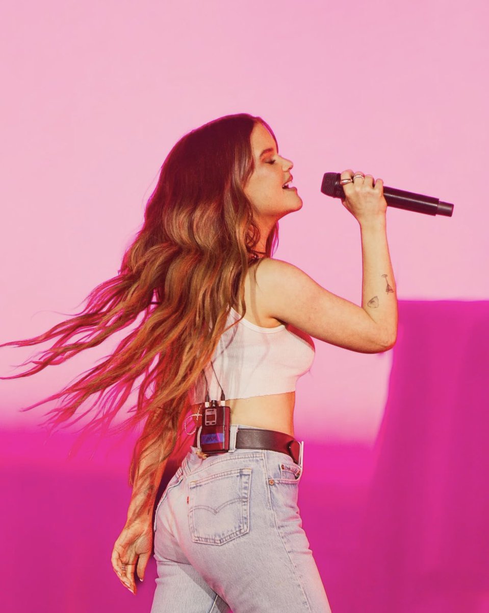 MarenMorris's tweet image. merci, calgary & quèbec! only a couple weeks till The Dreamsicle Tour commences 🍊🍦