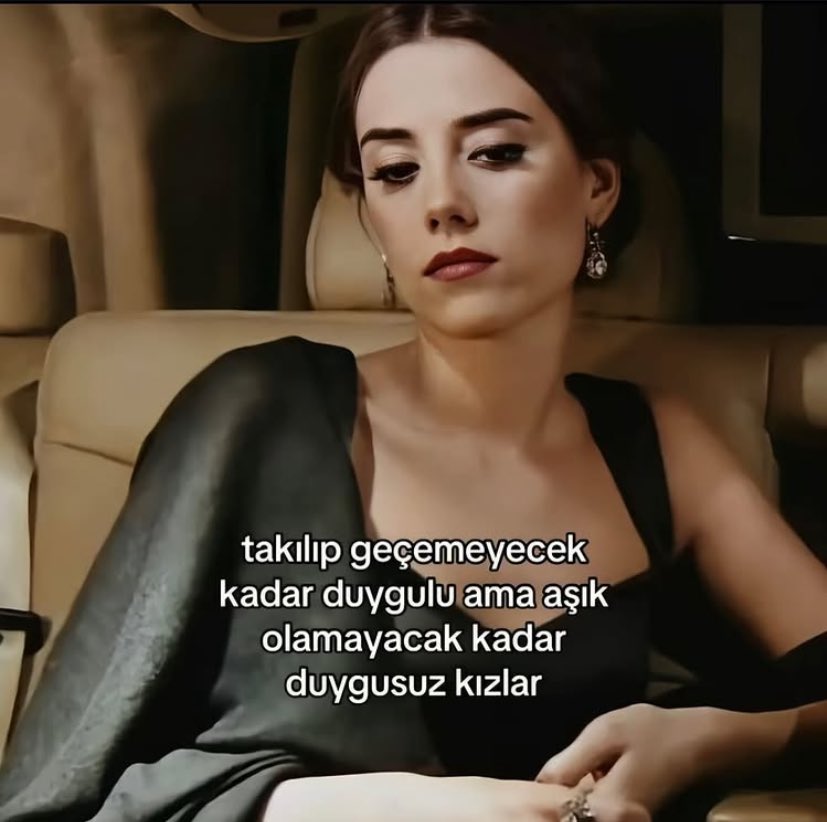 elís 𓆩🤍𓆪 (@zodiacsgirls) on Twitter photo 