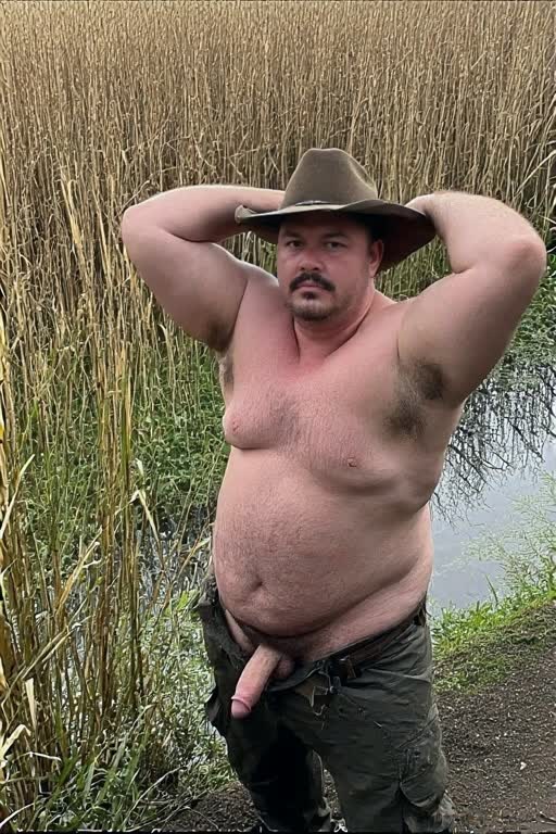 daddybeararty's tweet photo. Big guy!

https://t.co/LFDcbDrwRR https://t.co/aEKhvWRgMd