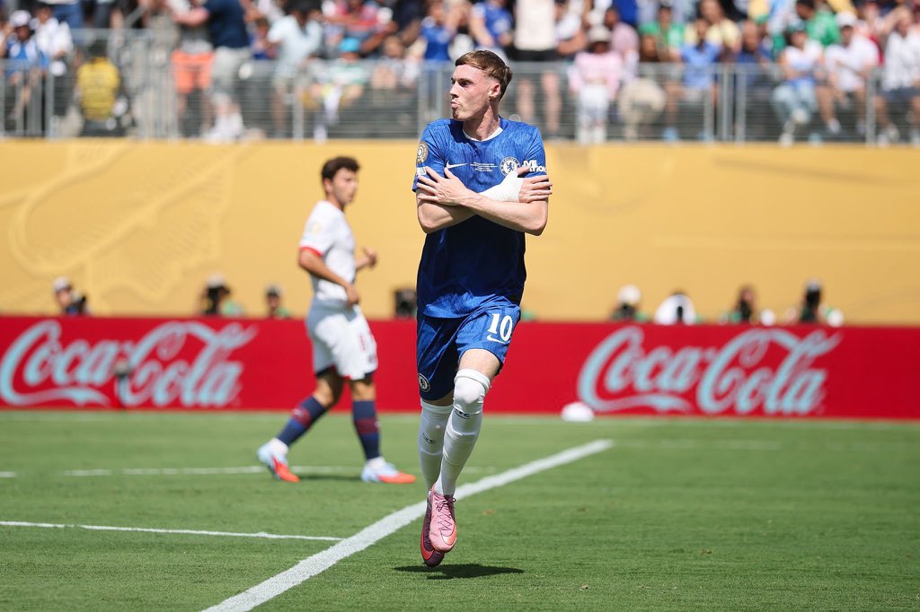 _harrisontee_'s tweet image. Best player in the world currently...💙🏆