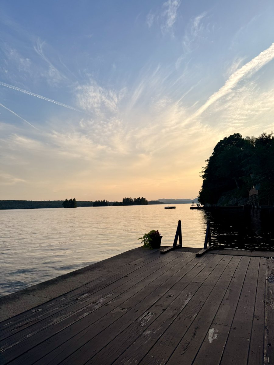 ErinMMaguire's tweet image. When people say ‘get me to God’s country,’ they’re talking about New York — whether they know it or not.
The Adirondacks aren’t just beautiful.
They’re where families get grounded, generations reconnect, and New Yorkers like my family remember exactly who we are.
