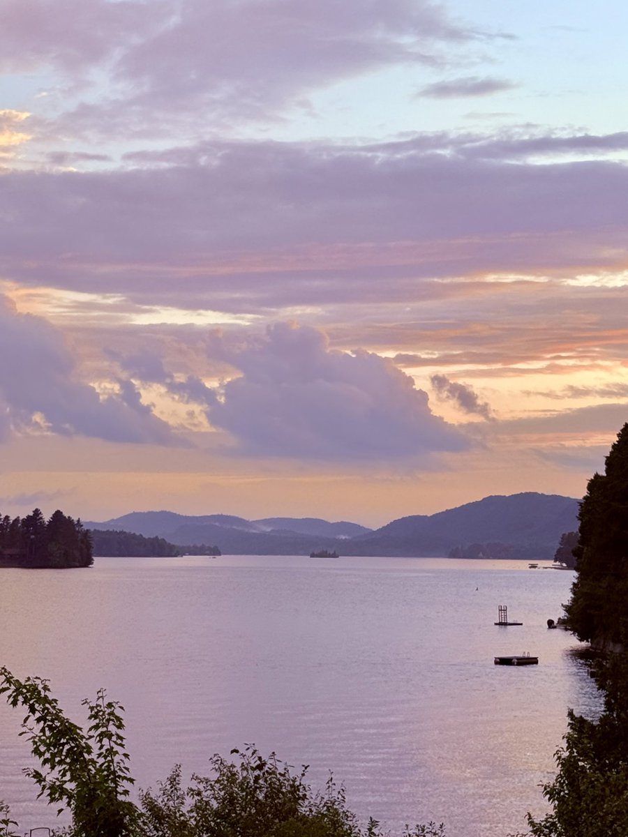 ErinMMaguire's tweet image. When people say ‘get me to God’s country,’ they’re talking about New York — whether they know it or not.
The Adirondacks aren’t just beautiful.
They’re where families get grounded, generations reconnect, and New Yorkers like my family remember exactly who we are.
