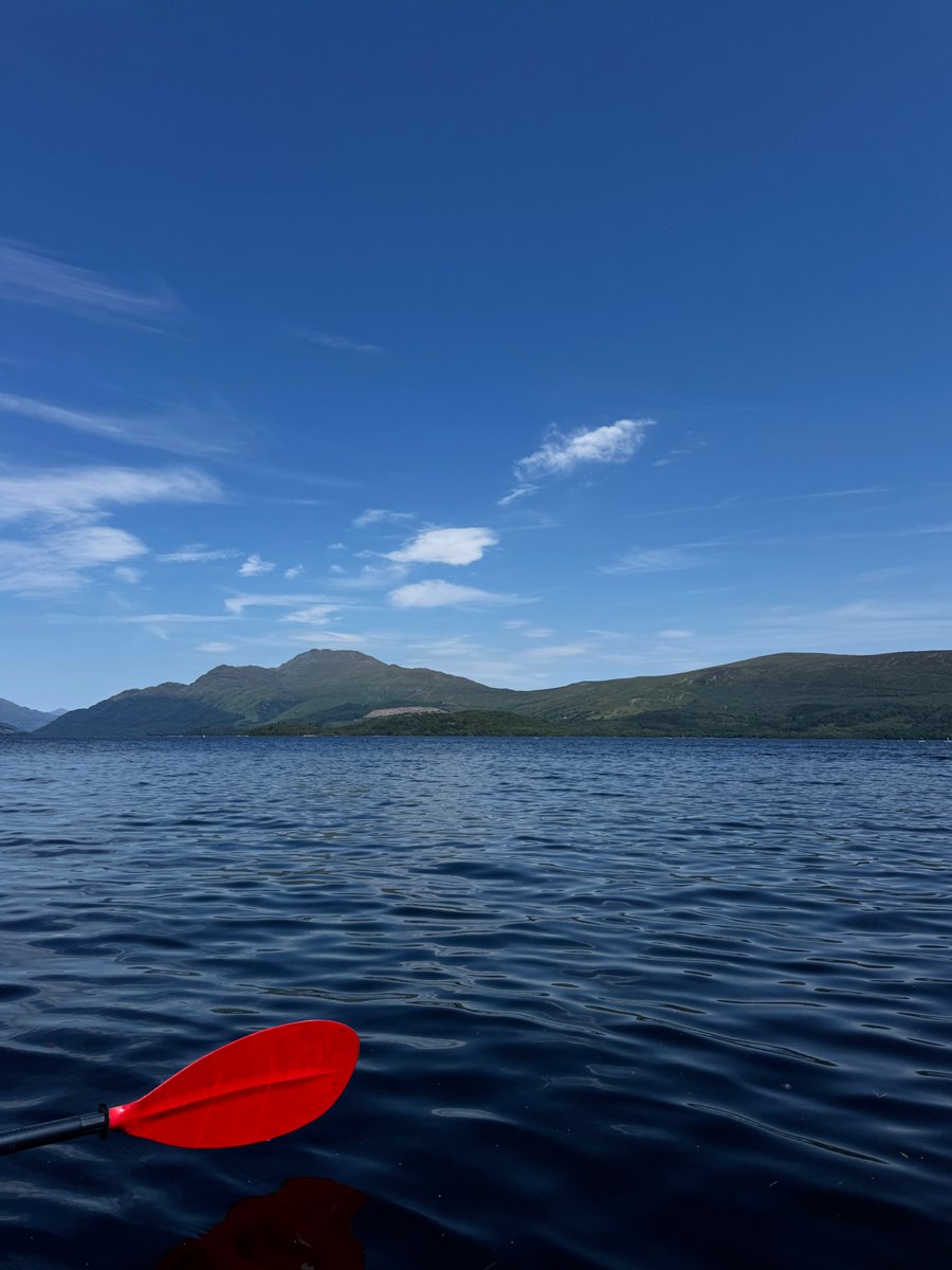 carlbarenbrug's tweet image. exploring loch lomond