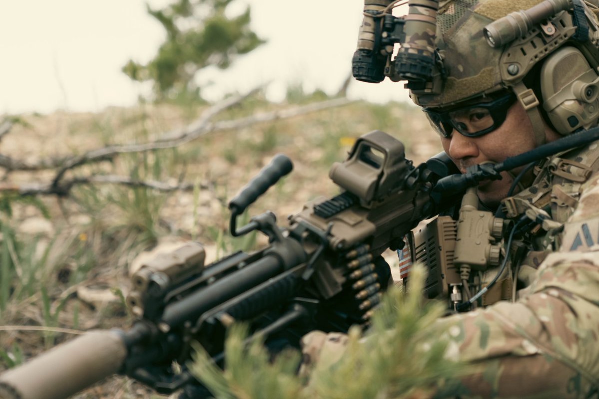 EOTECHInc's tweet image. It is SUPER hard to beat an HWS on a belt-fed. Just saying.
#EOTECH