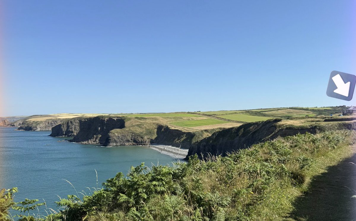 Back home now but spent a fabulous few days in the “Little Round House” marked by the arrow on the cliff. Can’t wait to go back.