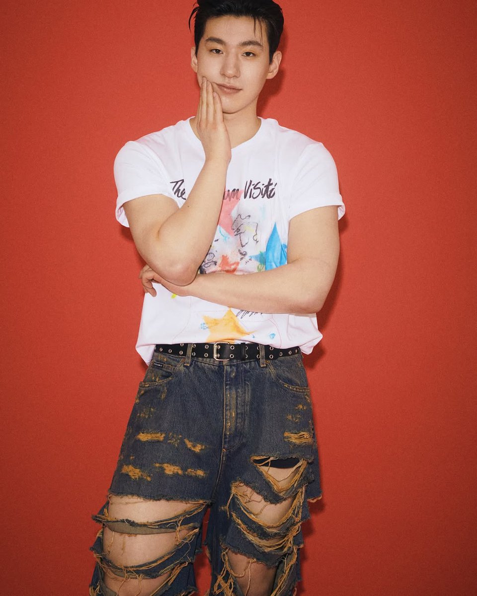 dailybestboys's tweet image. Pro basketball player Lee Junghyun for Dazed Korea, 2023.