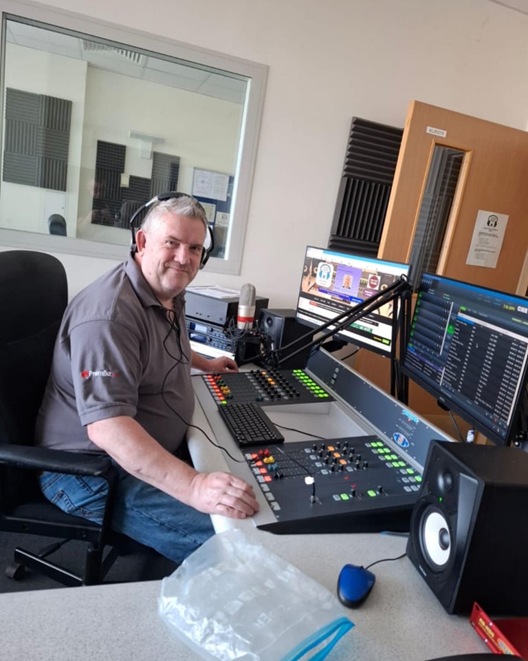 COVHOSPITALRADIO (@covhosradio) on Twitter photo Join Richard Smith right now for "Call me Number One" a look at a selection of UK number one songs from two different years in two different decades. Join him for FREE on your bedside unit across <a href="/nhsuhcw/">UHCW NHS Trust</a> and online at coventryhospitalradio.org <a href="/TheAtoZofPop/">The A to Z of Pop</a> Join Richard Smith right now for "Call me Number One" a look at a selection of UK number one songs from two different years in two different decades. Join him for FREE on your bedside unit across <a href="/nhsuhcw/">UHCW NHS Trust</a> and online at coventryhospitalradio.org <a href="/TheAtoZofPop/">The A to Z of Pop</a>