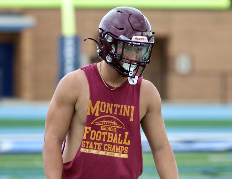 Great job by the Broncos at the Downers Grove South 7 on 7, and Lineman’s Challenge!  Let’s have another great Work Week!  #TeamFirst
