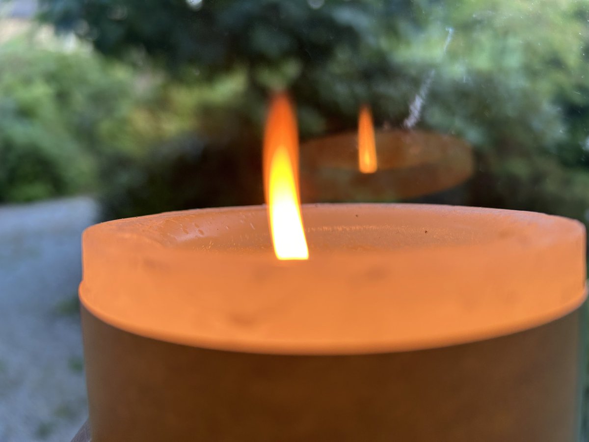 Hello, hope you’re ok #candleofhope #candleinthewindow 🙏🙏