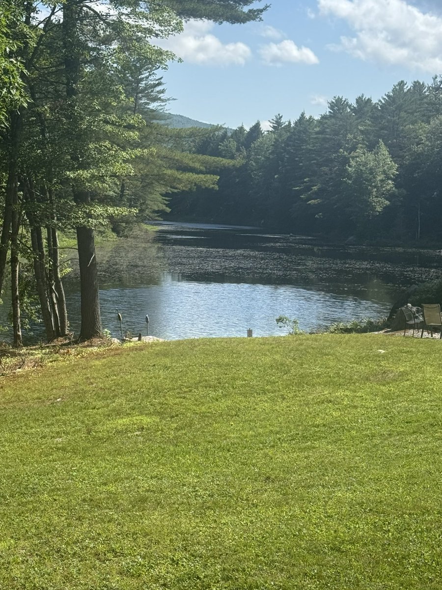 Neal_Lab's tweet image. First run in at GRS/GRC molecular membrane biology conference. GRS has been an amazing start to an exciting week ahead! #GRC #ProctorAcademy