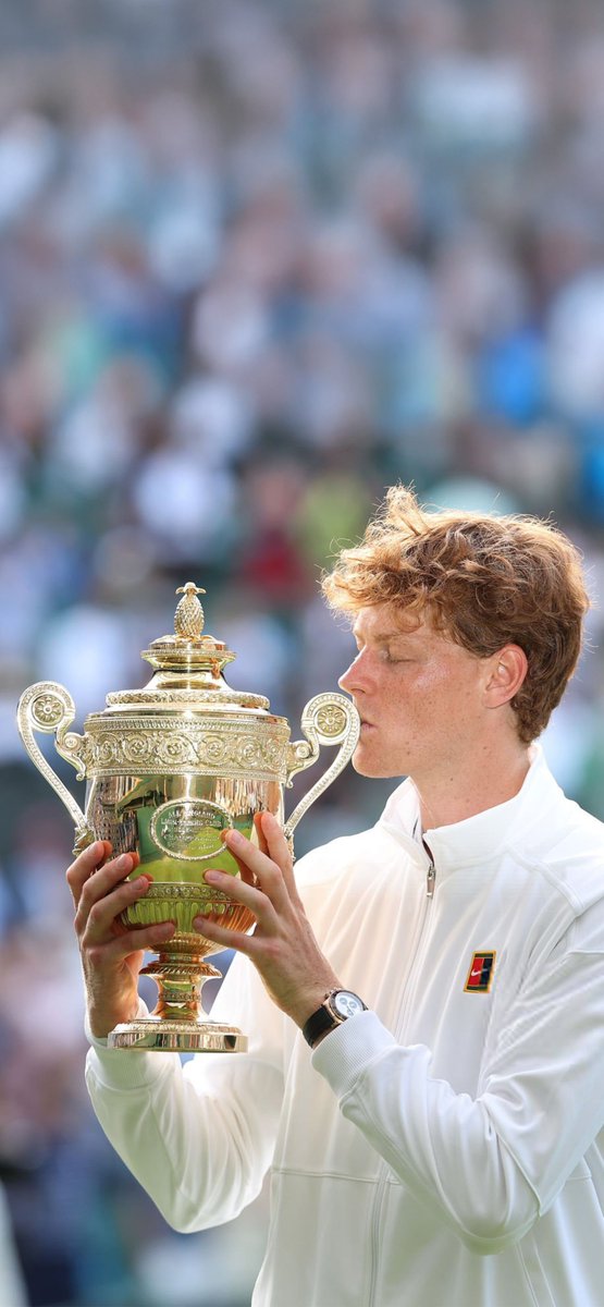 TennisWPHQ's tweet image. 🇮🇹 Jannik Sinner | #Wimbledon 2025 Final | Tennis Wallpapers 📱
@janniksin | #ATP