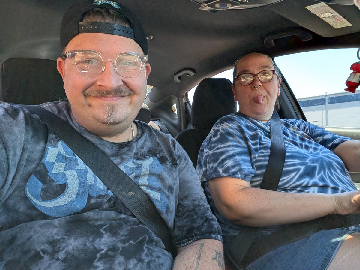 Frank_Castle215's tweet image. We defied death to take this photo just for you....
Do you feel special? ❤️❤️❤️❤️