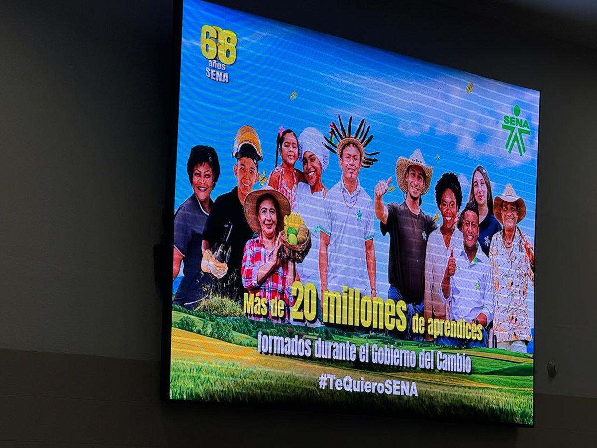 Según esta publicidad, Petro formó 20 millones de aprendices del Sena.

El 40% de los colombianos son aprendices SENA?