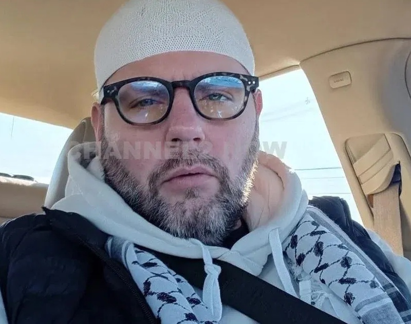 In Lexington, KY, gunman Guy House, often seen wearing a keffiyeh, shot a state trooper, carjacked a vehicle, and attacked Richmond Road Baptist Church, killing two women and injuring three others before police neutralized him.