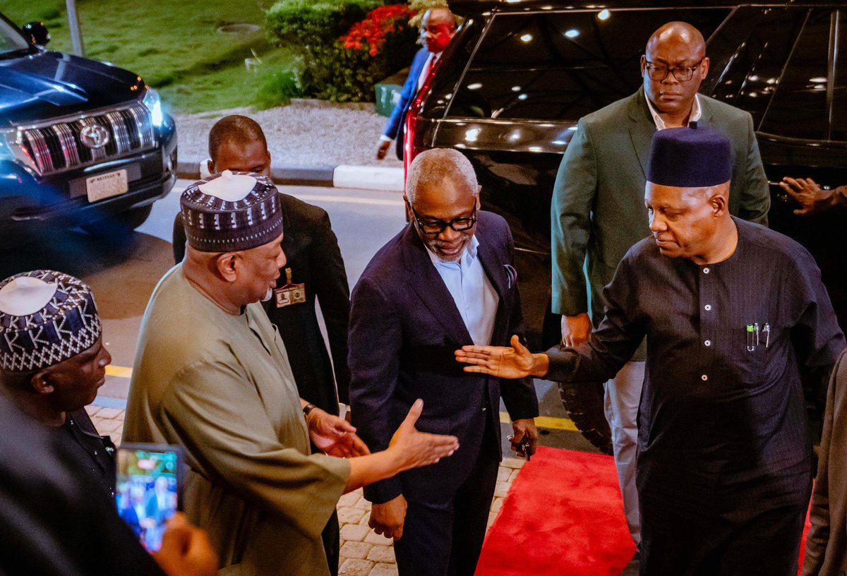 Babakura Yaron Kashim Shettima (@babakuramadu) on Twitter photo Vice President Kashim Shettima <a href="/officialSKSM/">Senator Kashim Shettima</a> has departed Abuja for London on President Bola Ahmed Tinubuโs <a href="/officialABAT/">Bola Ahmed Tinubu</a> directive following the announcement of former President Muhammadu Buhari's <a href="/MBuhari/">Muhammadu Buhari</a> death.
President Tinubu announced the passing of his predecessor, former Vice President Kashim Shettima <a href="/officialSKSM/">Senator Kashim Shettima</a> has departed Abuja for London on President Bola Ahmed Tinubuโs <a href="/officialABAT/">Bola Ahmed Tinubu</a> directive following the announcement of former President Muhammadu Buhari's <a href="/MBuhari/">Muhammadu Buhari</a> death.
President Tinubu announced the passing of his predecessor, former