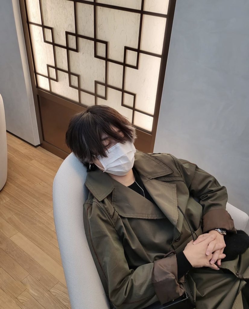 poetejk's tweet image. o gênero de fotos que o namjoon tira do jimin é pura ARTE AFETIVA