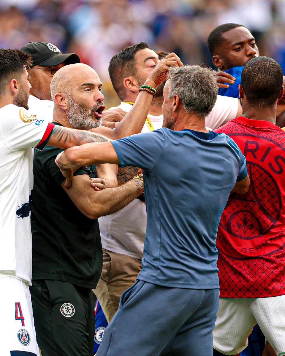 arif_tabea's tweet photo. Enzo Maresca &amp; Luis Enrique 🔥🤣

Hello Bancilona, tolong berikn ucapan selamat pada L. Enrique dong 🤣🤣🤣 https://t.co/jwP559R48j