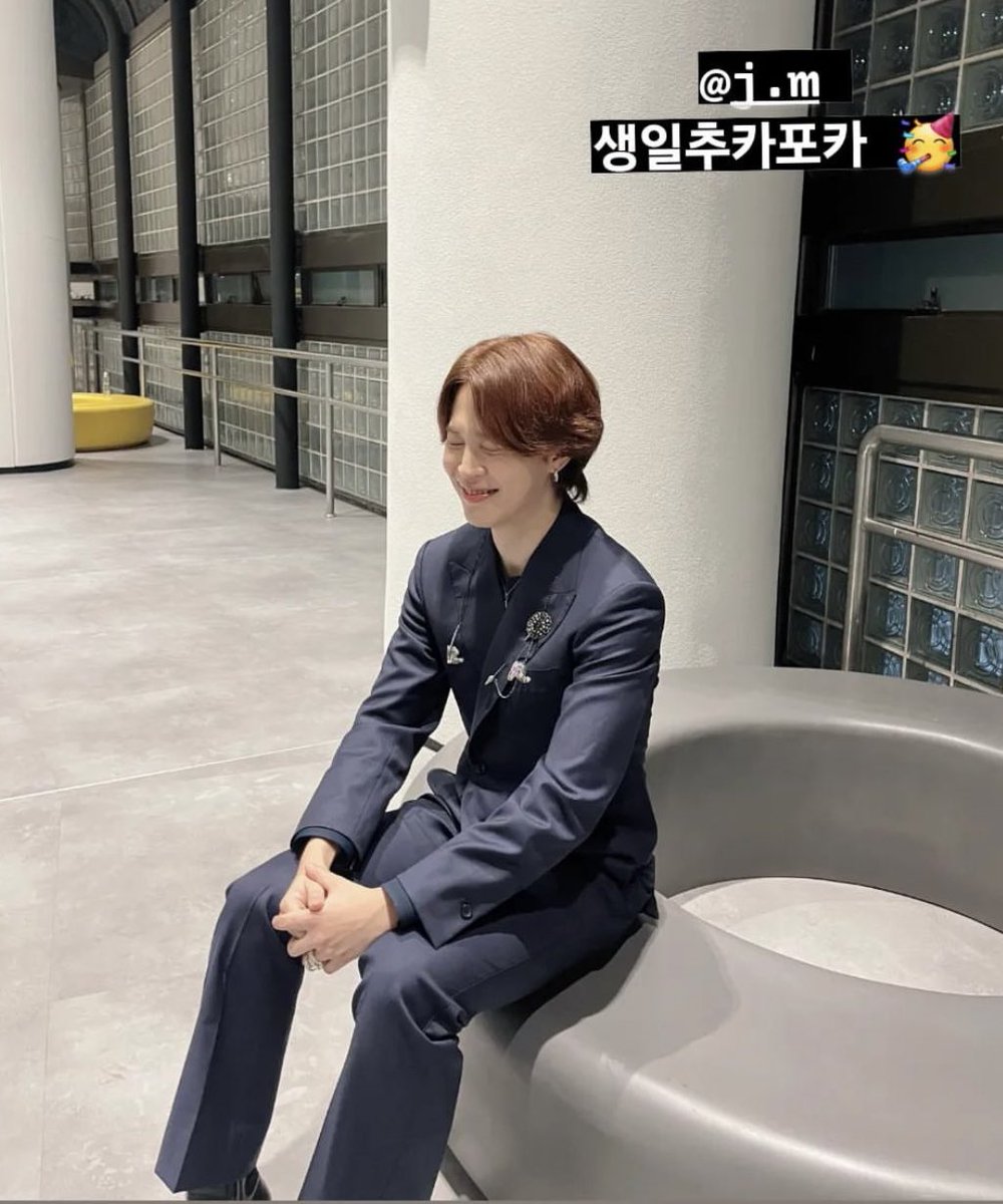 He always takes the cutest pics of Jimin, this one too