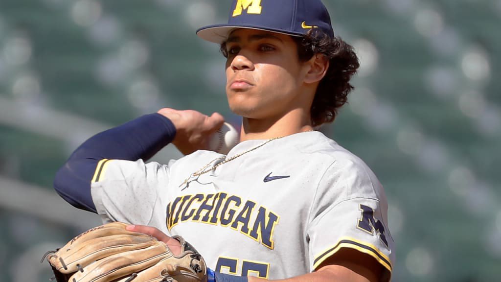 Greg Harvey (@betweenthenums) on Twitter photo Michigan (<a href="/UMichAthletics/">Michigan Athletics 〽️</a>) becomes the FIRST SCHOOL EVER to have a 1st round selection in each of the same year's NBA, NFL, NHL, & MLB drafts. Michigan (<a href="/UMichAthletics/">Michigan Athletics 〽️</a>) becomes the FIRST SCHOOL EVER to have a 1st round selection in each of the same year's NBA, NFL, NHL, & MLB drafts.