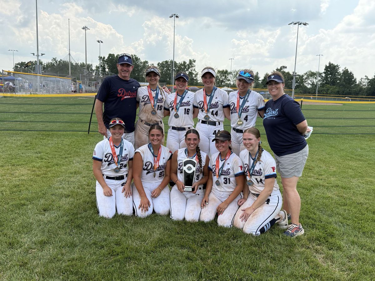 Detroit Prospects 17U tweet media