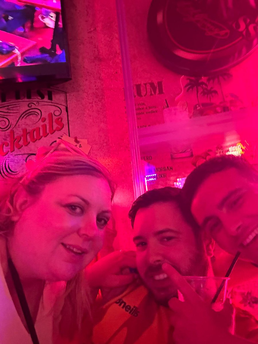 Hey <a href="/ManpreetPTFC_V5/">Manpreet 🇧🇪</a> in albufeira and ran into Ryanpreet, he says hi