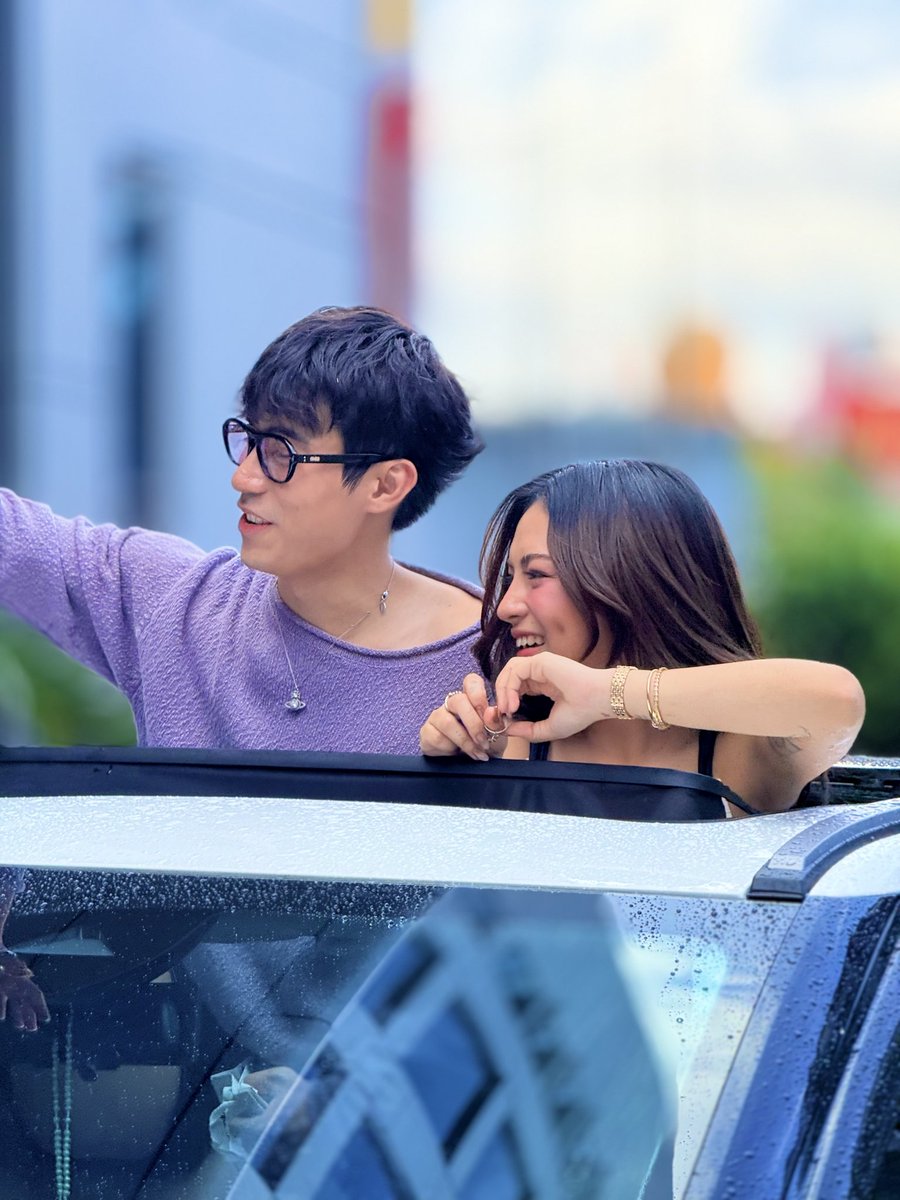 soobinsdragon's tweet photo. Ang saya saya naman ng Couple of the Year na ito!!! 😂🙈💜

#MikBrent
#BreKa https://t.co/W9rYKeERUn