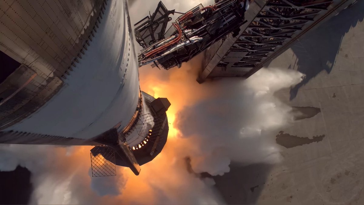 booster_10's tweet image. I really hope we get to see liftoff from this angle at some point.