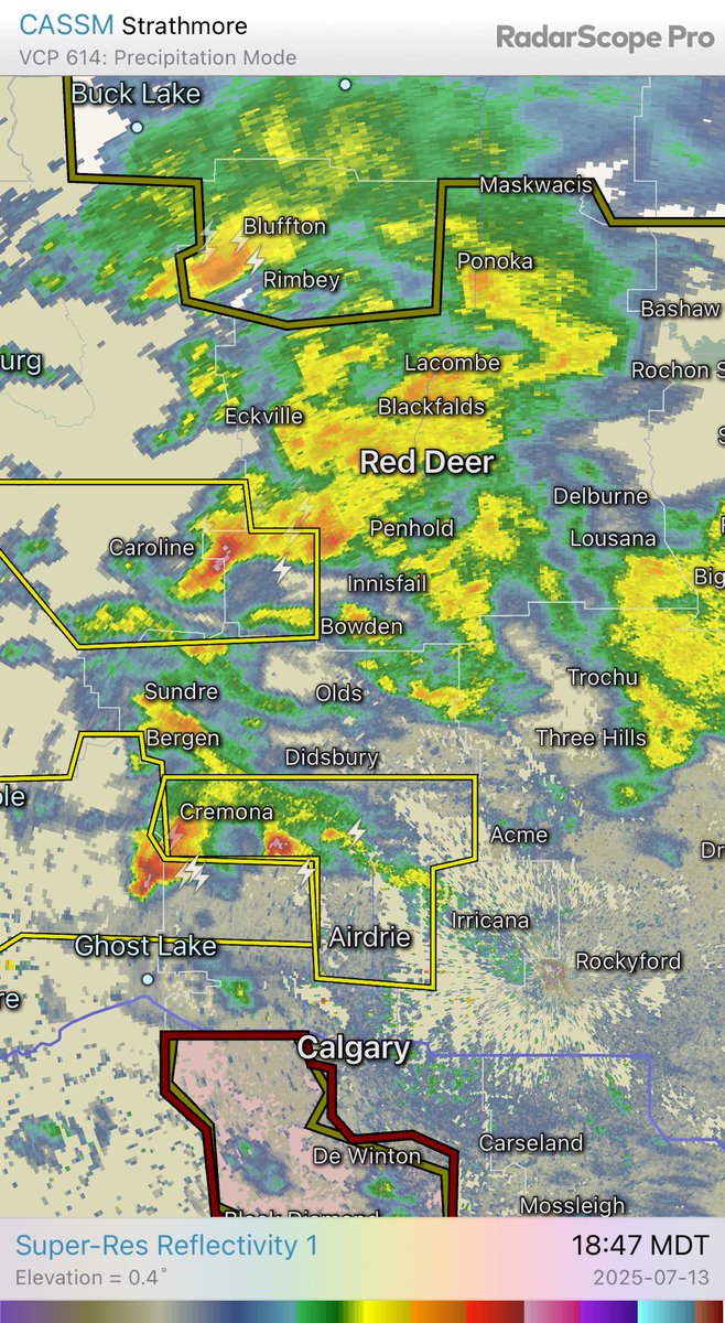 A few severe storms west of the QEII between Calgary and Red Deer. 

Severe thunderstorm watch zone has also been expanded to include Red Deer east. 

#abstorm