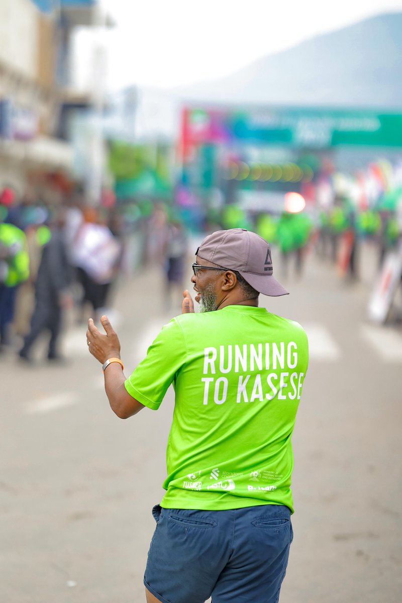 I'm running to Kasese, for the only certified marathon in Uganda. You can join me colleagues...money will come!!
<a href="/wekesa_amos/">Amos Wekesa</a> <a href="/RwenzoriMarathn/">Tusker Lite Rwenzori Marathon</a> <a href="/ExploreUganda/">Explore Uganda 🇺🇬</a>