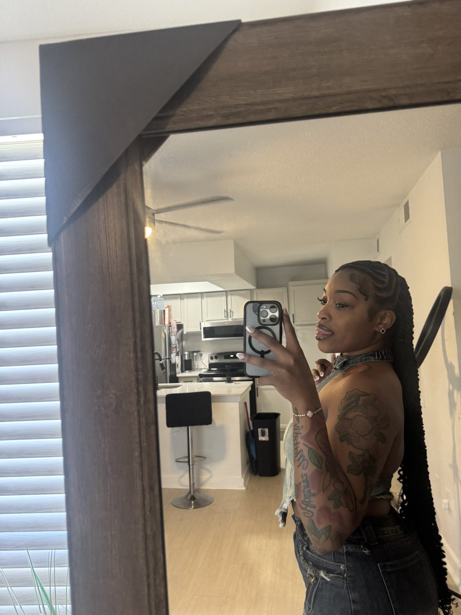 rudegalcyn's tweet photo. A sucker for cornrows 🤎 https://t.co/GVv0NGtUUI