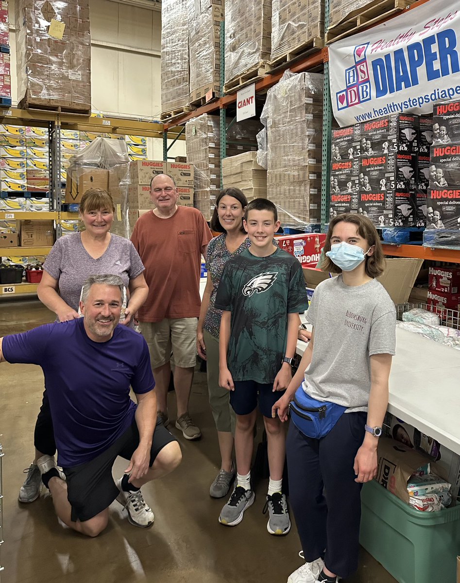 HSDiaperBank's tweet photo. Behind every diaper delivery is an amazing team of volunteers. Thank you to John, Lori, Mike, Jenn, Troy and Emilyann for helping local families get the diapers they need this week! 

#volunteer #communitysupport #centralpa #EndDiaperNeed #healthystepsdiaperbank https://t.co/rFUweQT8RN