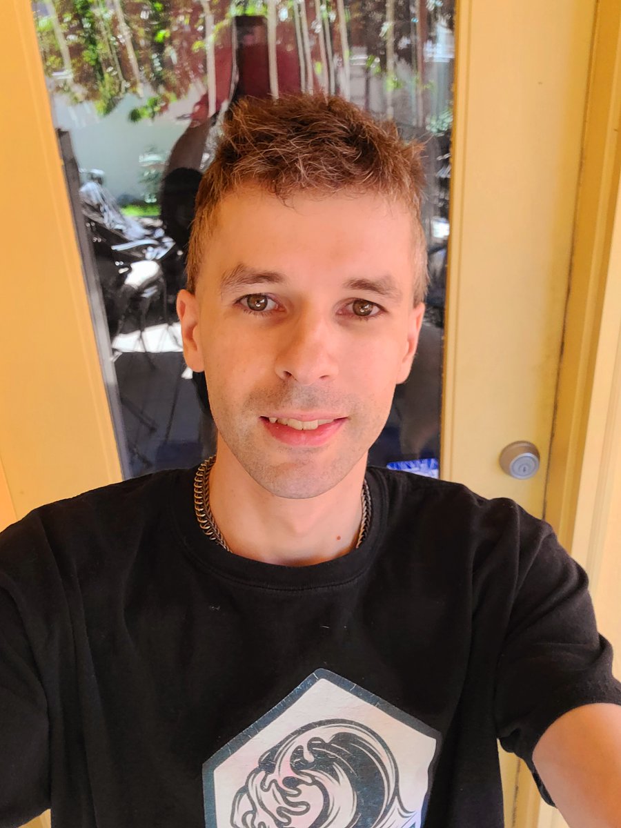 Cumlicker tweet media