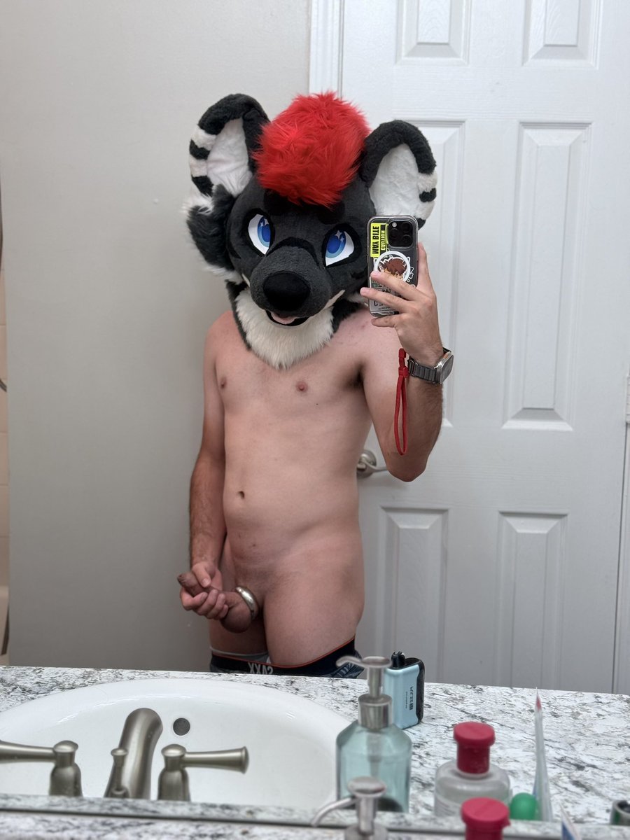 Kyle but vorny 🔞 tweet media