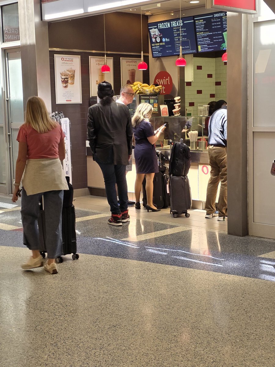 Ran into Gene Simmons at the airport. Stopped and chatted with him for a minute.