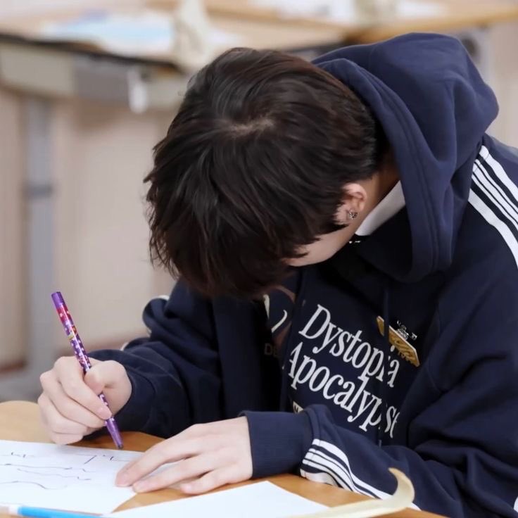 chmstryy's tweet photo. ✧◝ restarting ✮.ᐟ

hello! i’m chy, not new to studytwt, but finding new interactive studytwt moots.

˚.⋆ a b o u t   m e ⋆˚
     ✭ bs-nursing freshie !
     ✭ ‘07 liner, isfp
     ✭  filo, she/her

#studytwt #studytwtph #archivetwt 

♡ / ↻ to be moots !! https://t.co/eHSae5c2R5