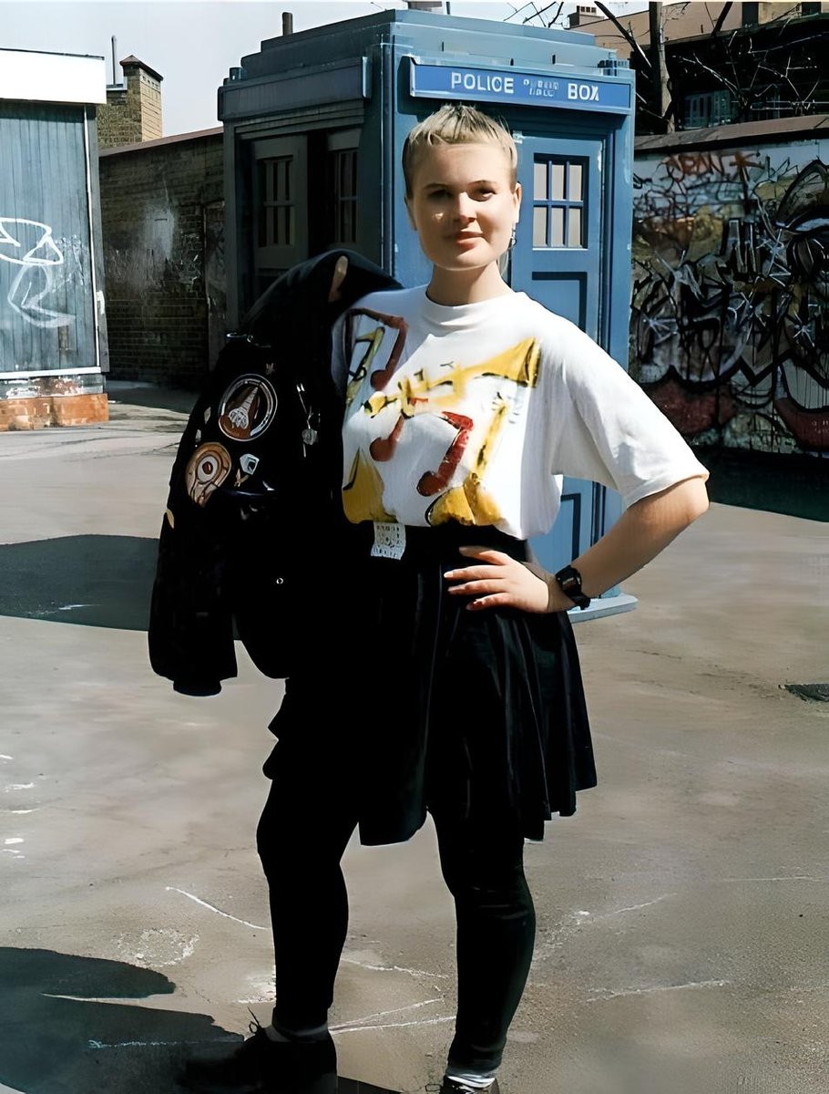 Chinbeard Books (@chinbeardbooks) on Twitter photo ACE JACKET - THE INSIDE STORY! Pre-orders are being sent out (new publication date was July 17th, so we're early). Do feel free to post a photo, as a few books have a random 'surprise' attached (we'll see if you spot what it is), and do use the #AceJacket hashtag and tag us! ACE JACKET - THE INSIDE STORY! Pre-orders are being sent out (new publication date was July 17th, so we're early). Do feel free to post a photo, as a few books have a random 'surprise' attached (we'll see if you spot what it is), and do use the #AceJacket hashtag and tag us!